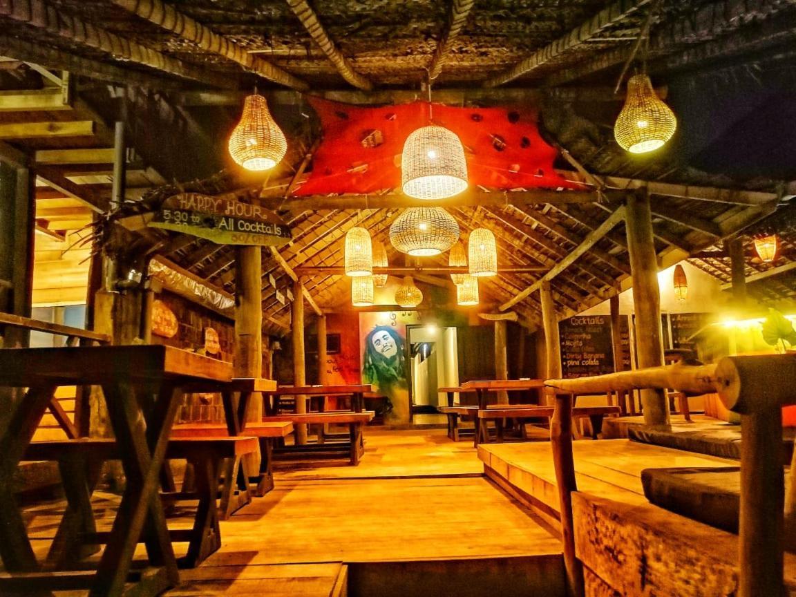 Backpack Beach Hostel&Reggae Bar Bussa Exterior foto