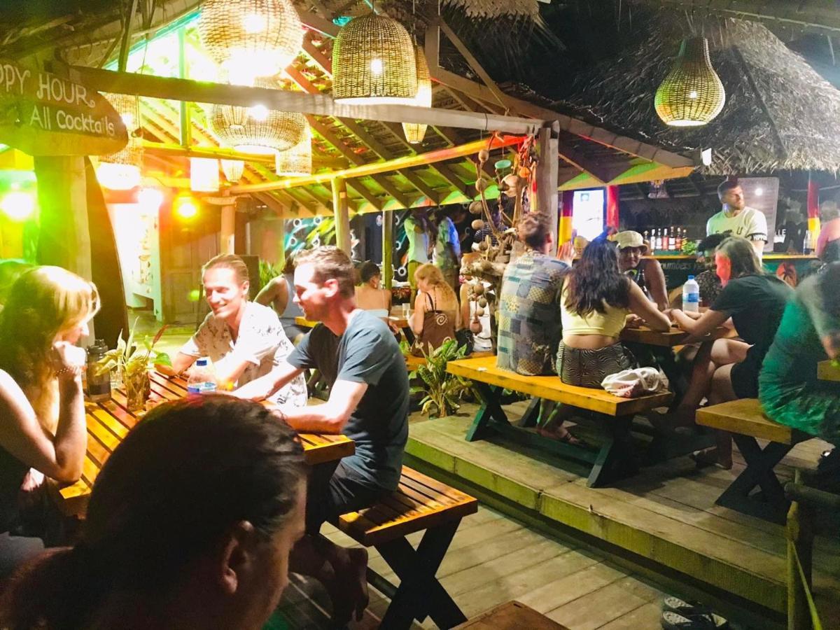 Backpack Beach Hostel&Reggae Bar Bussa Exterior foto