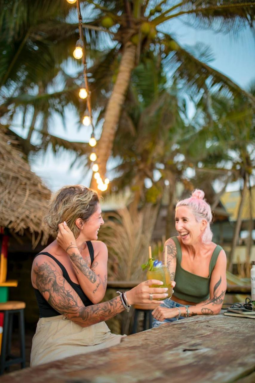 Backpack Beach Hostel&Reggae Bar Bussa Exterior foto