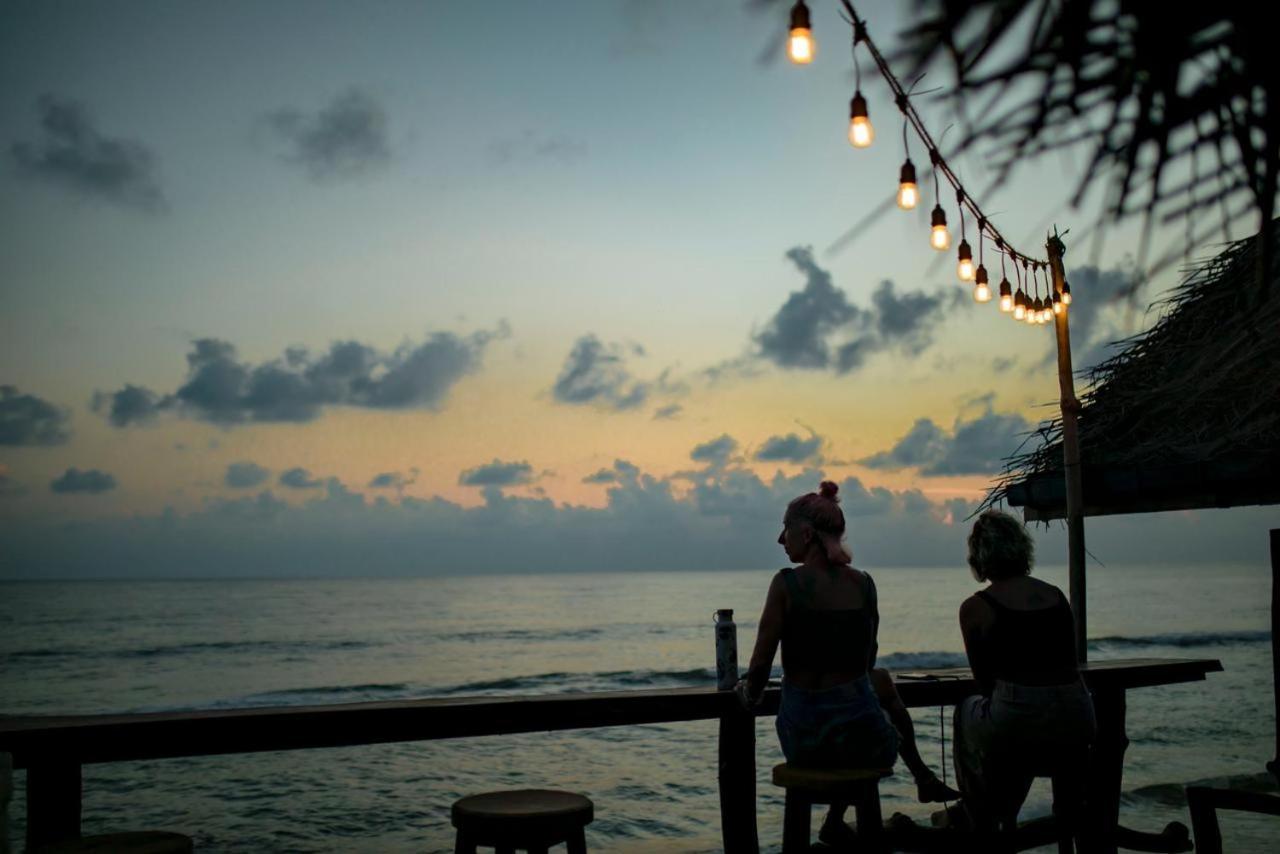 Backpack Beach Hostel&Reggae Bar Bussa Exterior foto