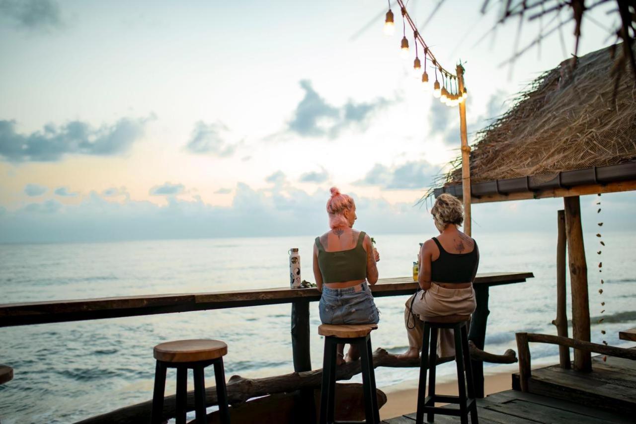 Backpack Beach Hostel&Reggae Bar Bussa Exterior foto