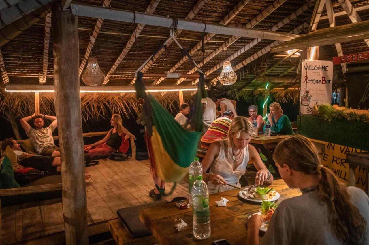Backpack Beach Hostel&Reggae Bar Bussa Exterior foto